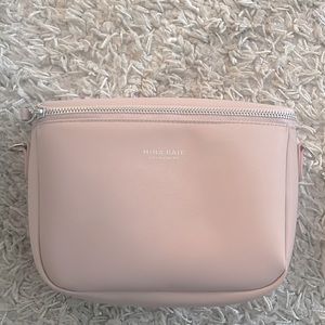 Mina Baie Blush Nylon Fanny